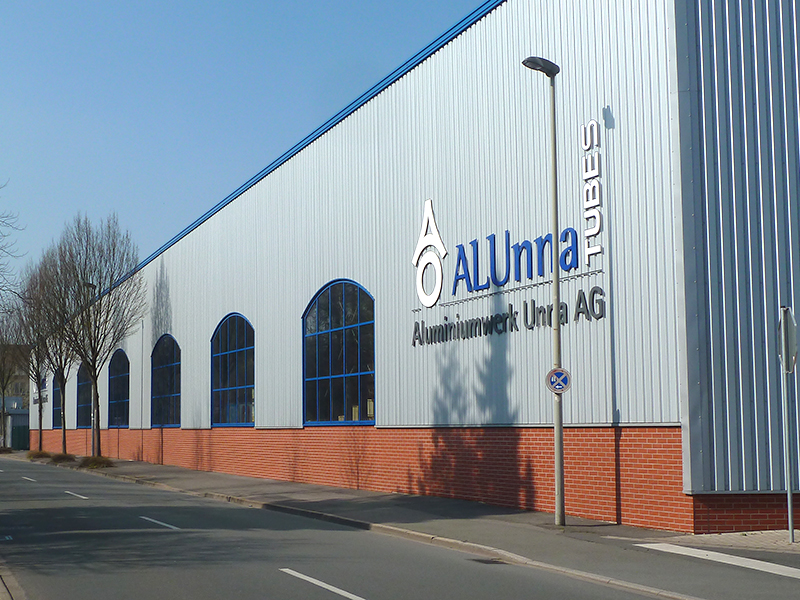 Aluminium Pfosten-Riegel-Fassade mit Stichbogen Aluminiumwerk, Unna: Aluminium Pfosten-Riegel-Fassade mit Stichbogen